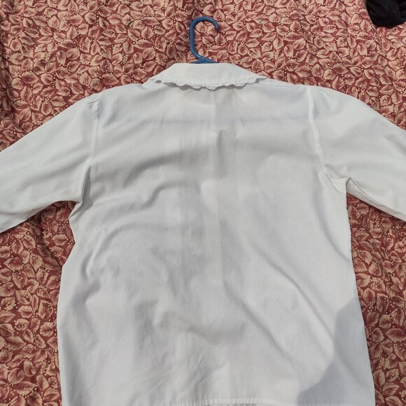 Blouse with peter pan collar and lace trim - Picture 7 of 7